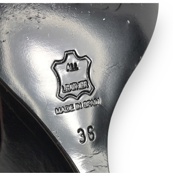 Rock & Republic Pointed Toe Fur Wrap Around Chained Logo Wedge Black Size EU 36 - Picture 15 of 15